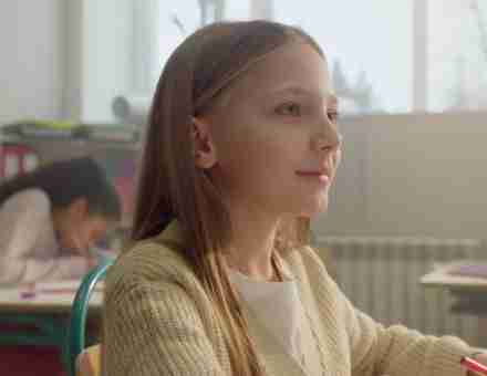 YAXIN111光电公司简介