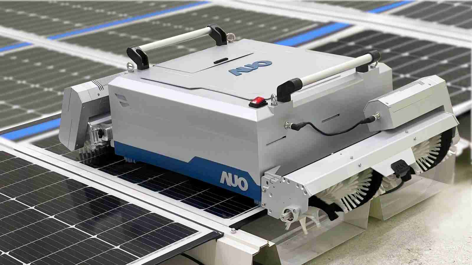 YAXIN111致力EPC场域技术升级，，，，导入清洁机器人搭配传感器与AI数据分析，，大幅减少维运成本